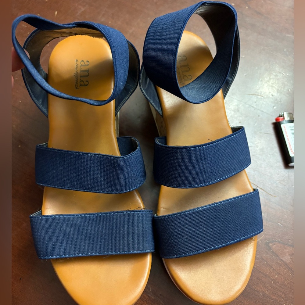 Anna navy blue strap sport wedges cute playful preppy Beachy nautical size 8.5
